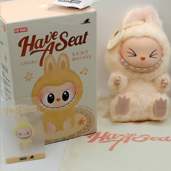 DISCONTINUED POPMART HAVE A SEAT CONFIRMED "SISI" - Picture 1 of 5